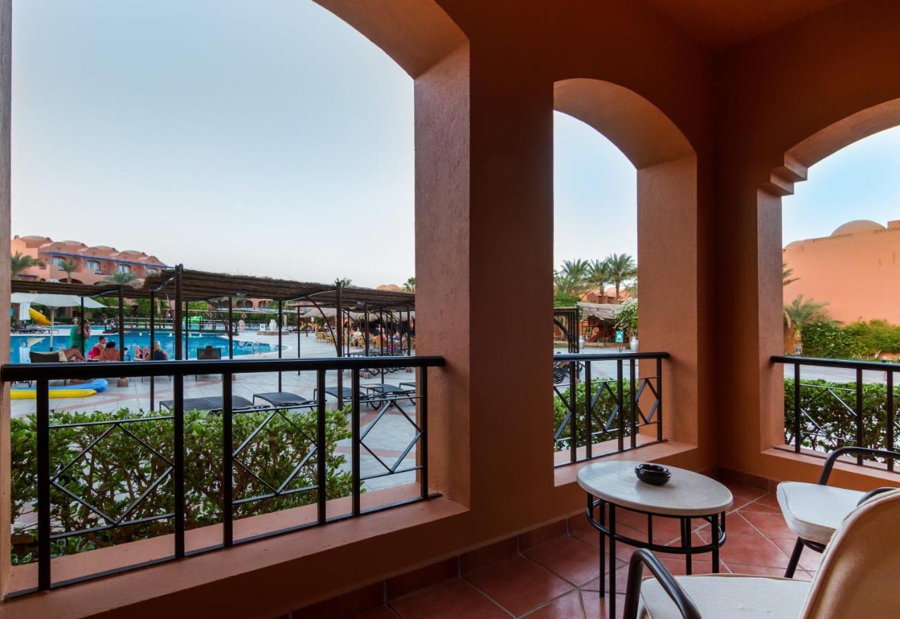 Jaz Makadi Oasis 5*